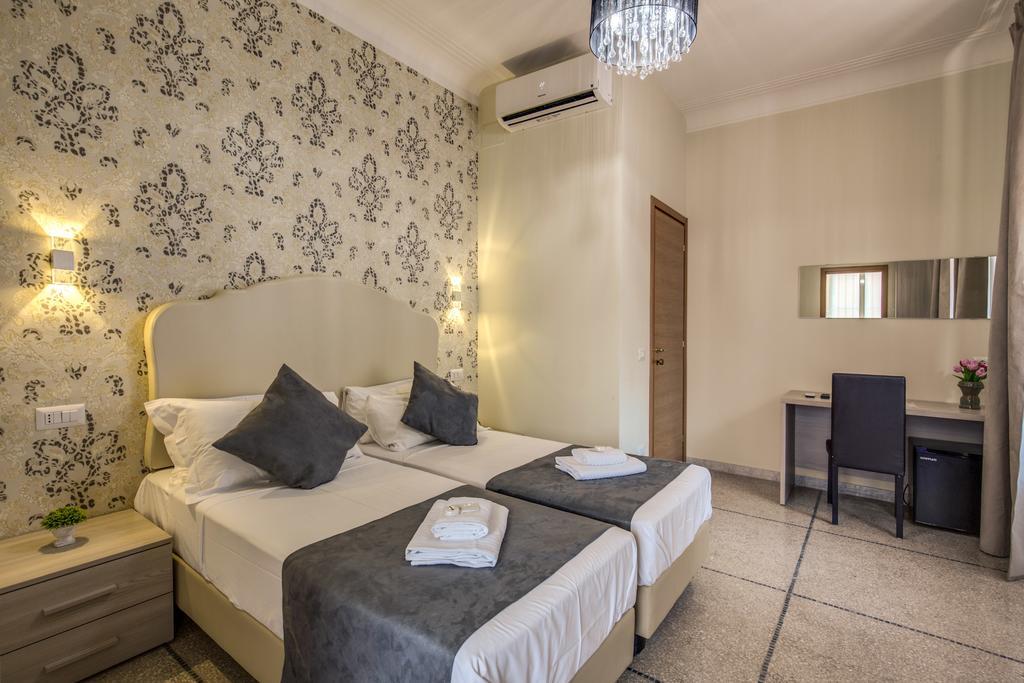 Roma 41 Hotel Luaran gambar