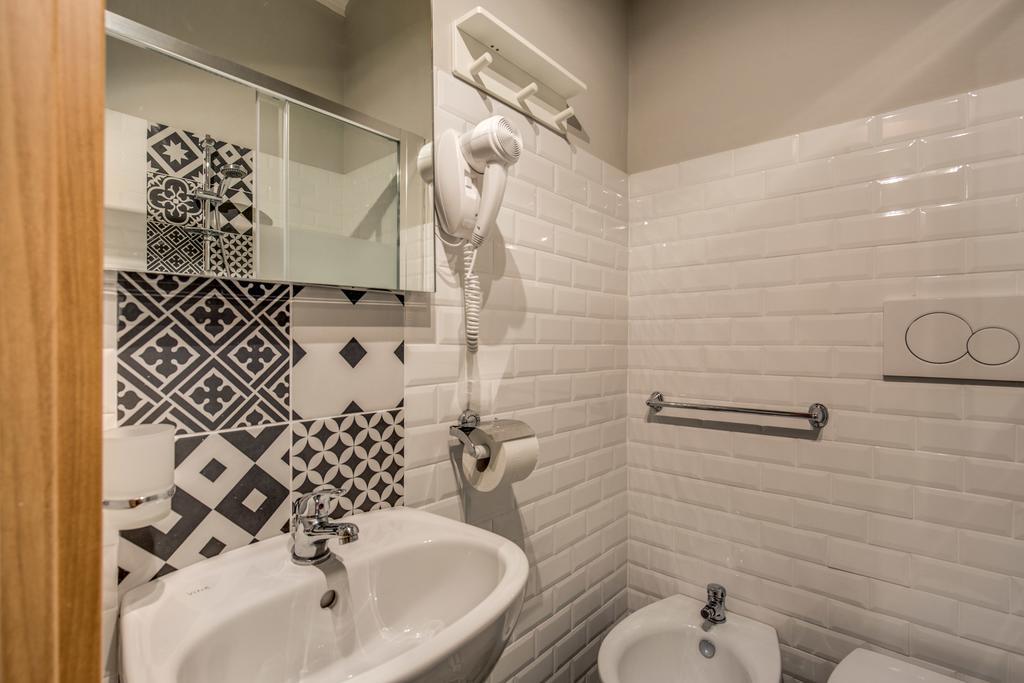 Roma 41 Hotel Luaran gambar